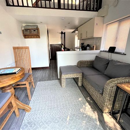 The Stables - Detached Cottage With Private Garden & Hot Tub St. Austell Eksteriør bilde